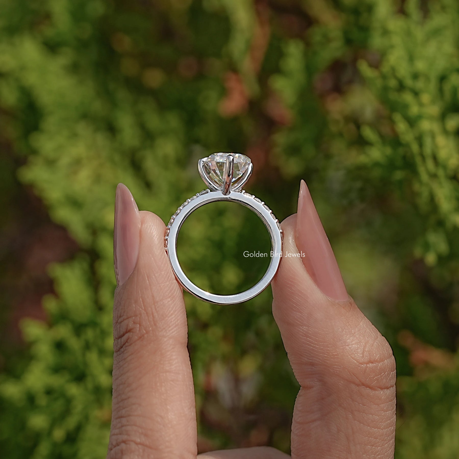 Back View Of Emerald Gemstone Seven Stone Band
