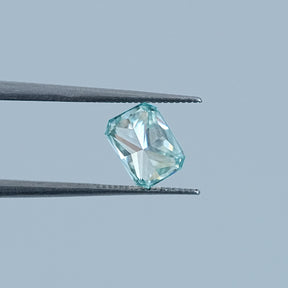 Detailed View Of Radiant Cut Loose Moissanite	